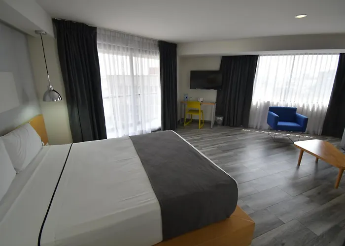 Hotel Perla Central